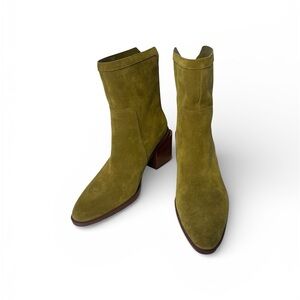 Vince Camuto Kortimy Olive Suede Ankle Boots Block Heel Zip Booties Women’s 8.5